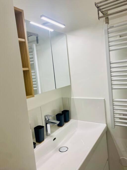 Maisonnette Au Calme Proche T2 La Garenne-Colombes Buitenkant foto